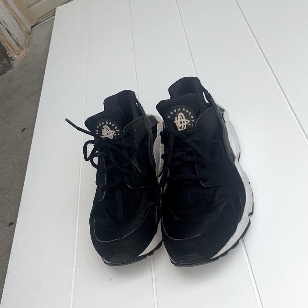 Nike Black and White Athletic Sneakers